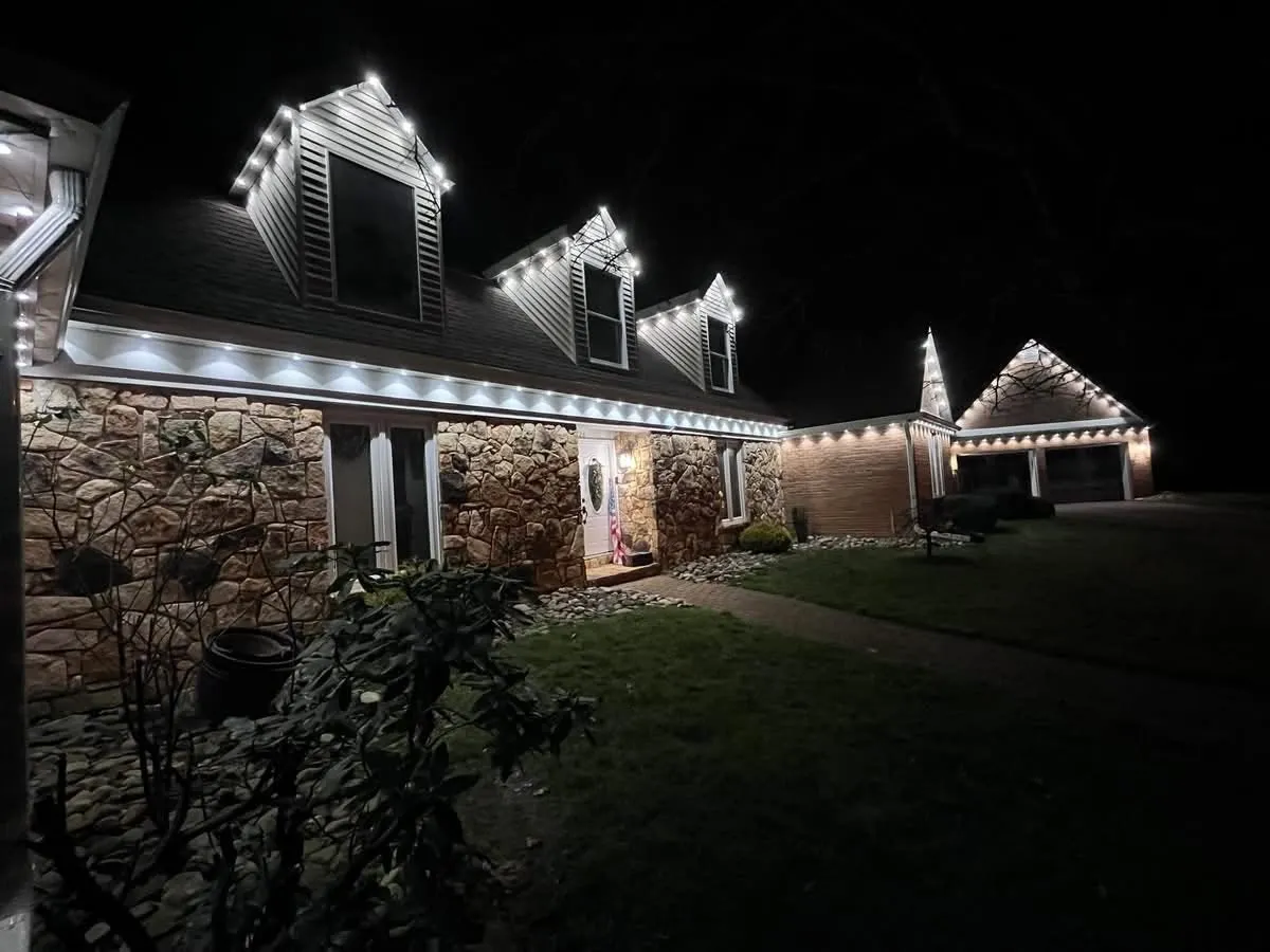 Warm White Roofline in Hammonton, NJ
